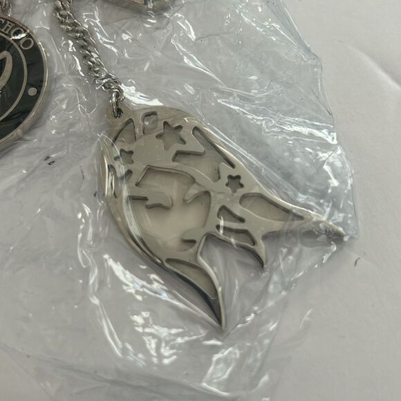 NWOT Jimmy Choo VIRGO Silver Key Chain - Picture 3 of 9